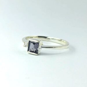 Sterling Silver Ladies Ring | Spinel | Sterling Silver