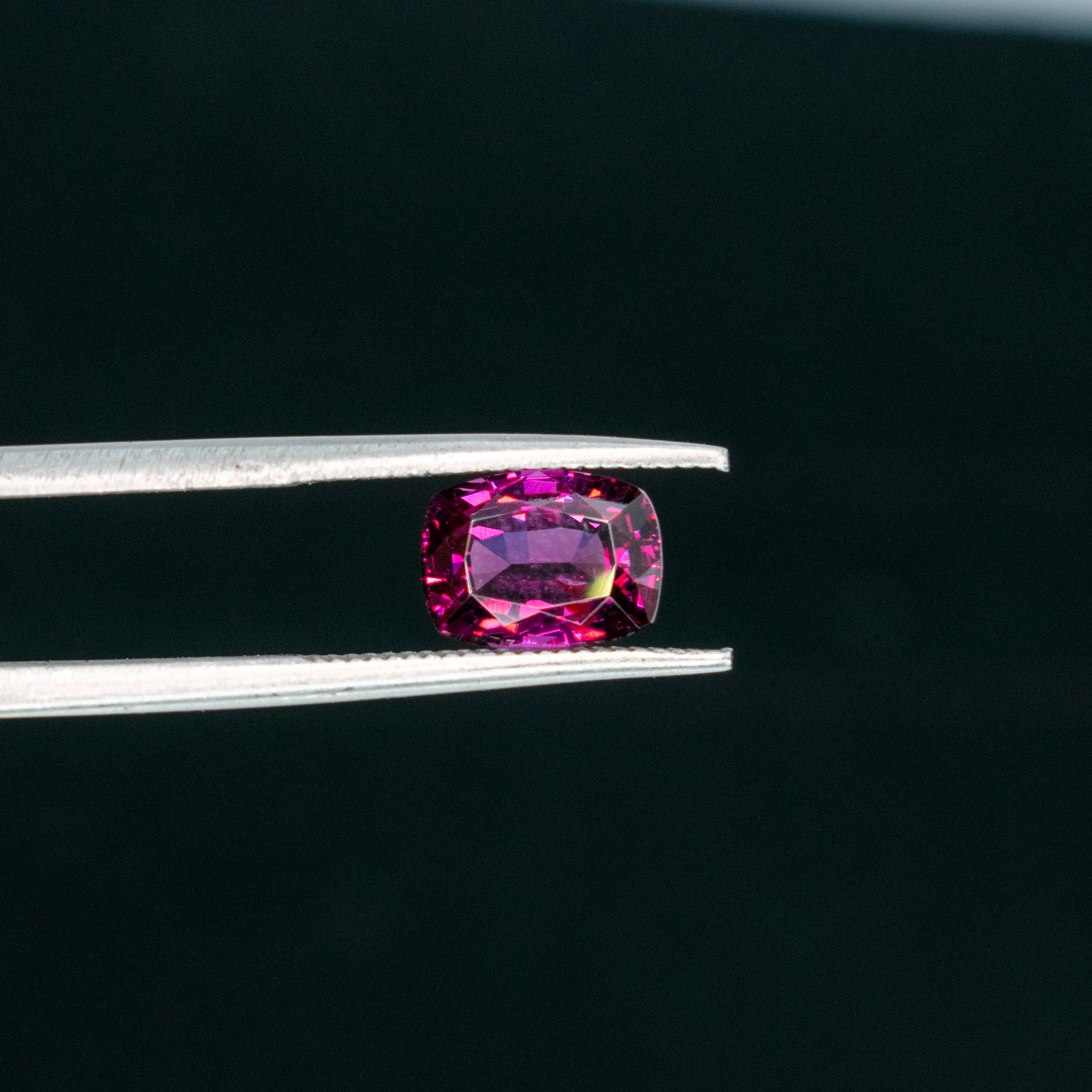 Rhodolite Garnet | Natural | 1.65cts | 7×5.5×4mm