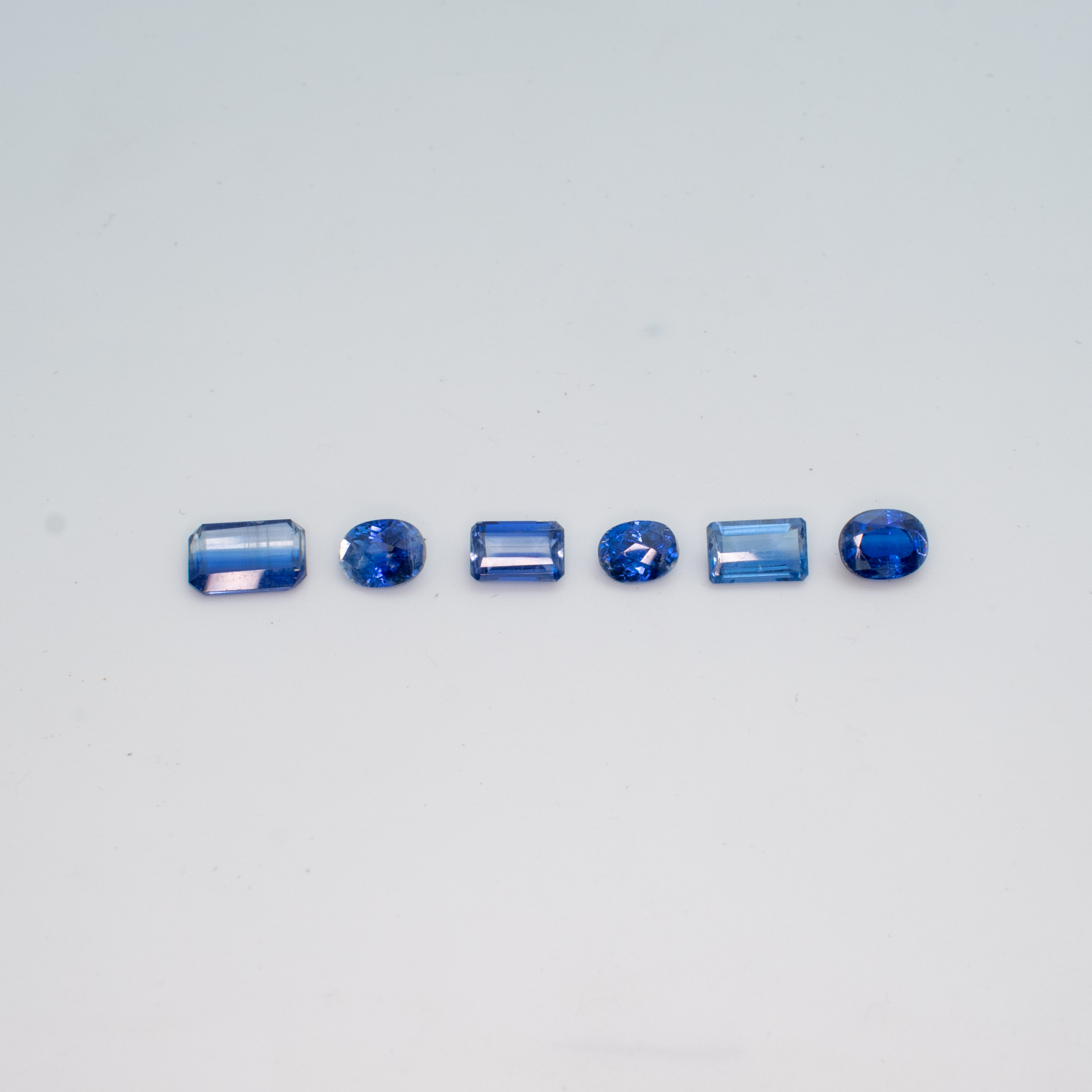 Kyanite | Natural | 8.86cts | Lot