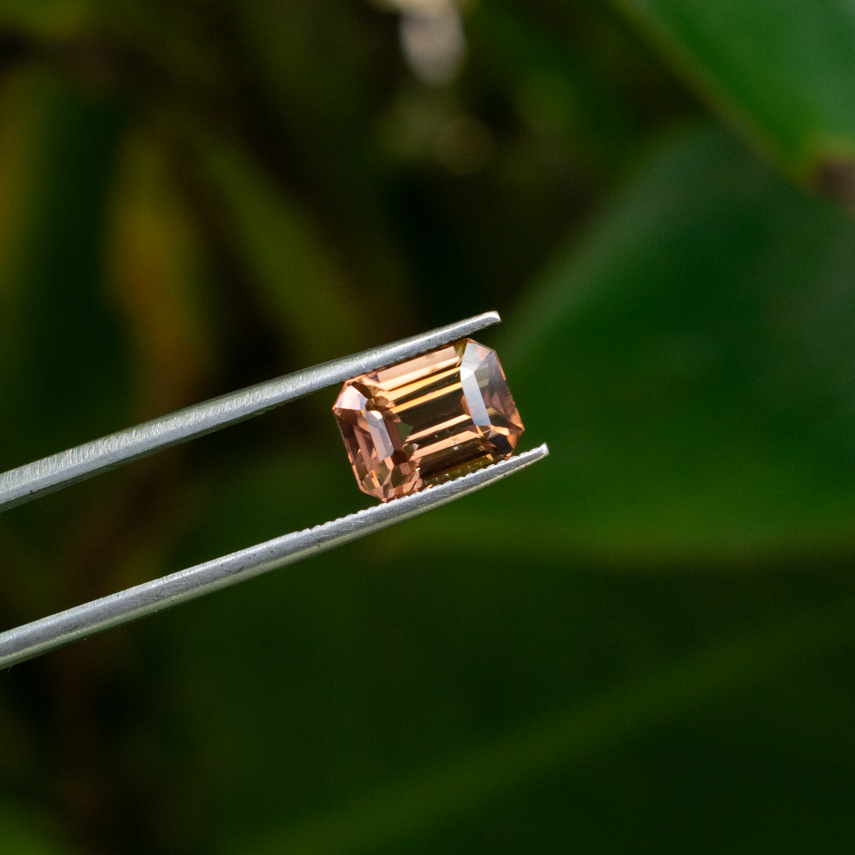 Zircon | Natural | 3.89cts | 9.05×6.66mm